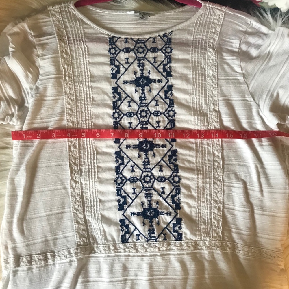 ❤️5 for$20❤️Lucky Brand White and Blue Short Sleeve Tee - Picture 8 of 9